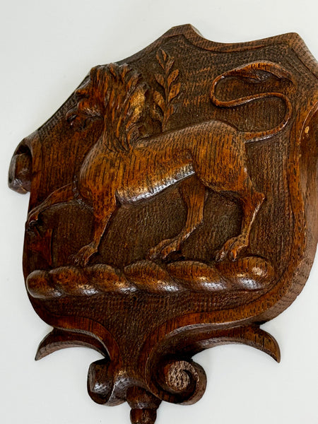 19th Century Pugin Design Carved Tiger Oak Heraldic Lion Shield Family Crest Sculpture - Cheshire Antiques Consultant Ltd