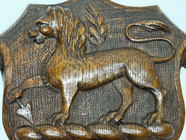 19th Century Pugin Design Carved Tiger Oak Heraldic Lion Shield Family Crest Sculpture - Cheshire Antiques Consultant Ltd