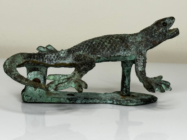 🦎 Rare Arts & Crafts Bronze Gecko Door Knocker Sculpture, c.1915 – Attributed to the Style of Oscar Bruno Bach (1884–1957)