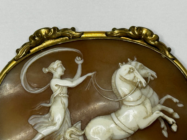 Aurora, Goddess of the Dawn — Important Italian Neoclassical Shell Cameo Brooch, c.1820