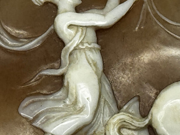 Aurora, Goddess of the Dawn — Important Italian Neoclassical Shell Cameo Brooch, c.1820