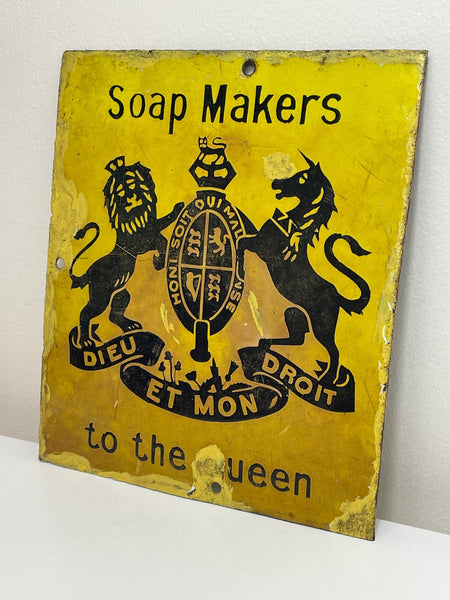 Advertising Soap Makers To The Queen Royal Crest Warrant Enamel Wall Sign - Cheshire Antiques Consultant